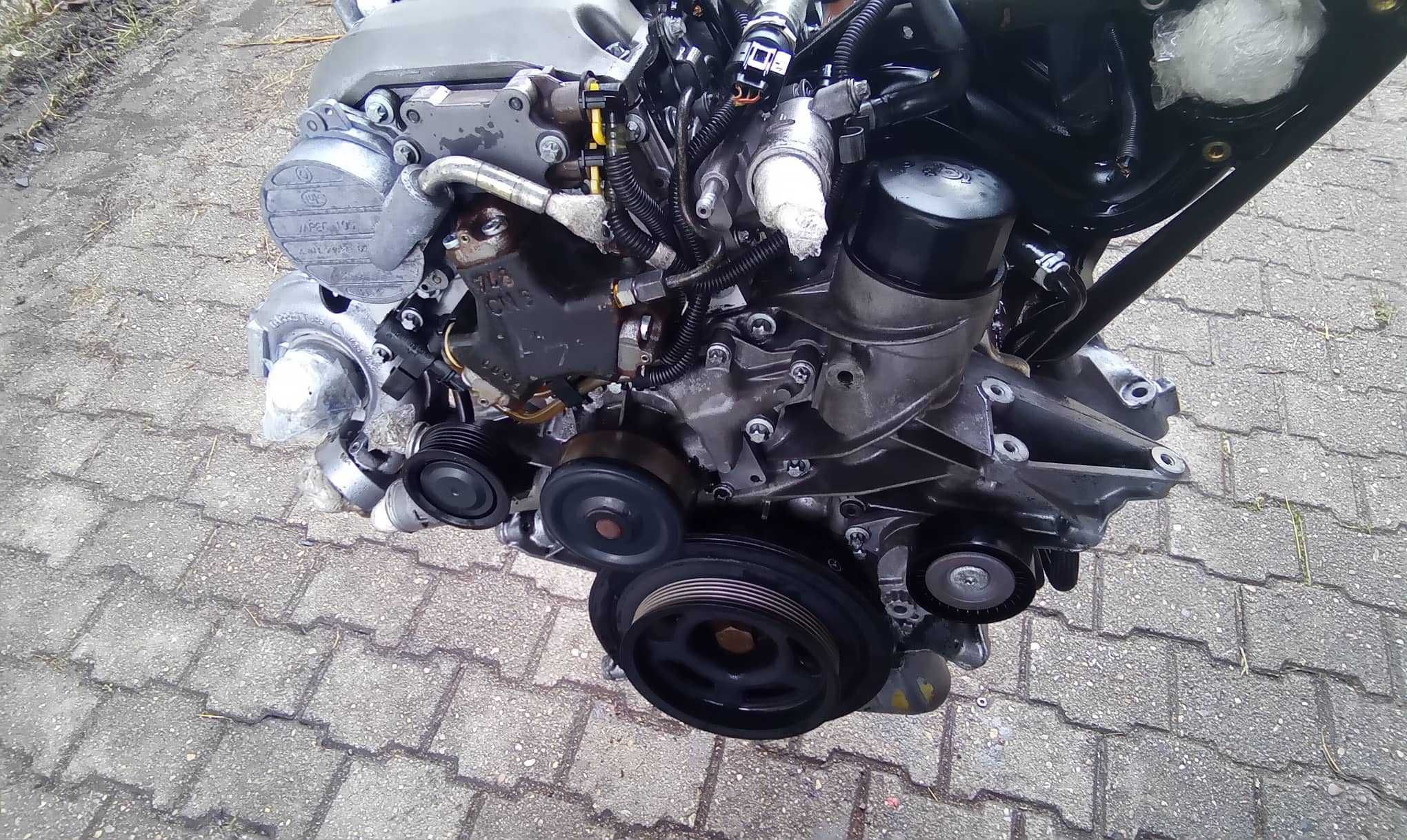 Motor 611962 Mercedes W203 C 220 CDI 143 cv - 2000