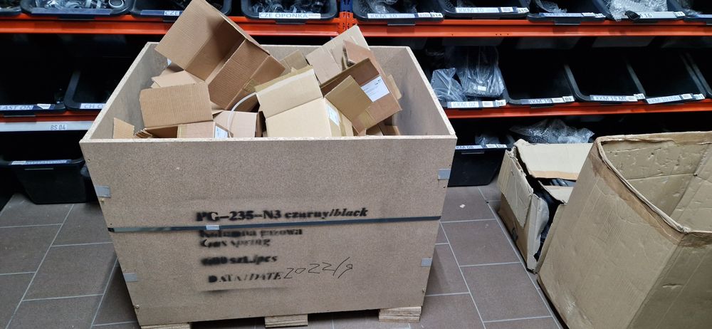 Skrzynia box na palecie drewnianej idealna do wysyłki