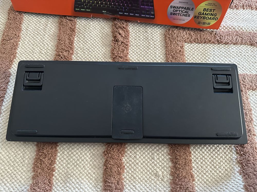 SteelSeries Apex 9 TKL – Klawiatura Gamingowa RGB