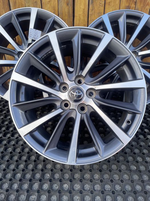 Диски 5/114.3 r18 Toyota оригінал
