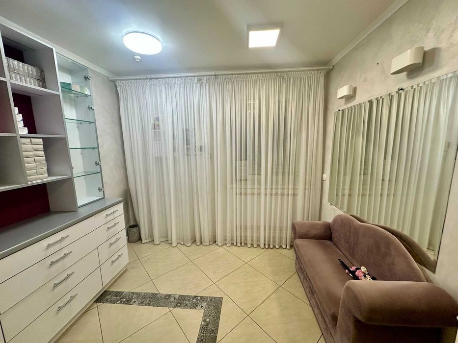 Продається стильне приміщення в Центрі