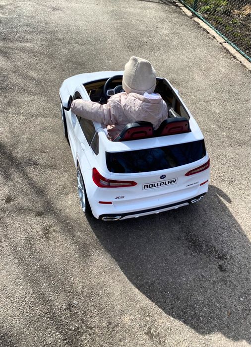 Дитячий автомобіль