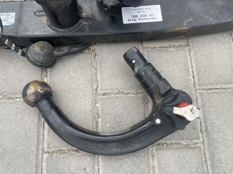 Фаркоп приципне Туран Пасат б6 фаркоп Октавія А5 Гольф 5  VW Skoda