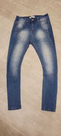 Spodnie jeans roz 29 na 34/36