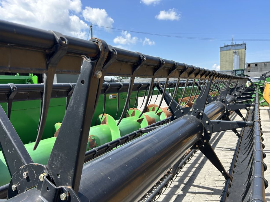 Жатка John Deere 635F Hydraflex