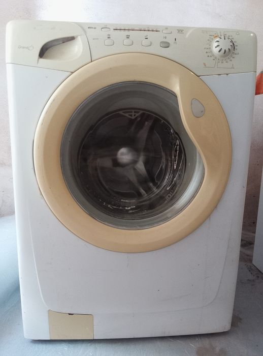 Maquina de lavar roupa marca Candy