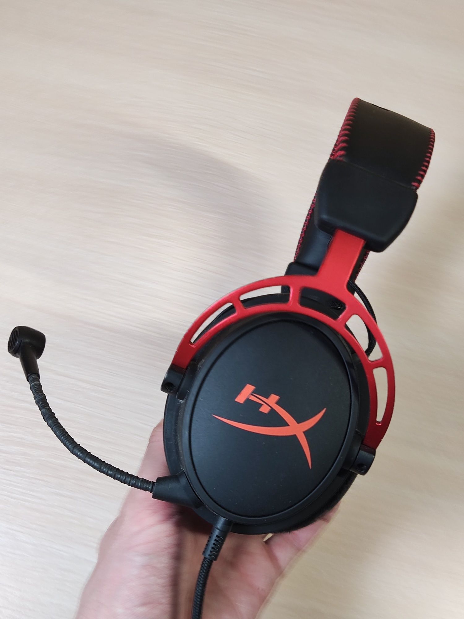 Игровые наушники с микрофоном Hyperx cloud ALPHA