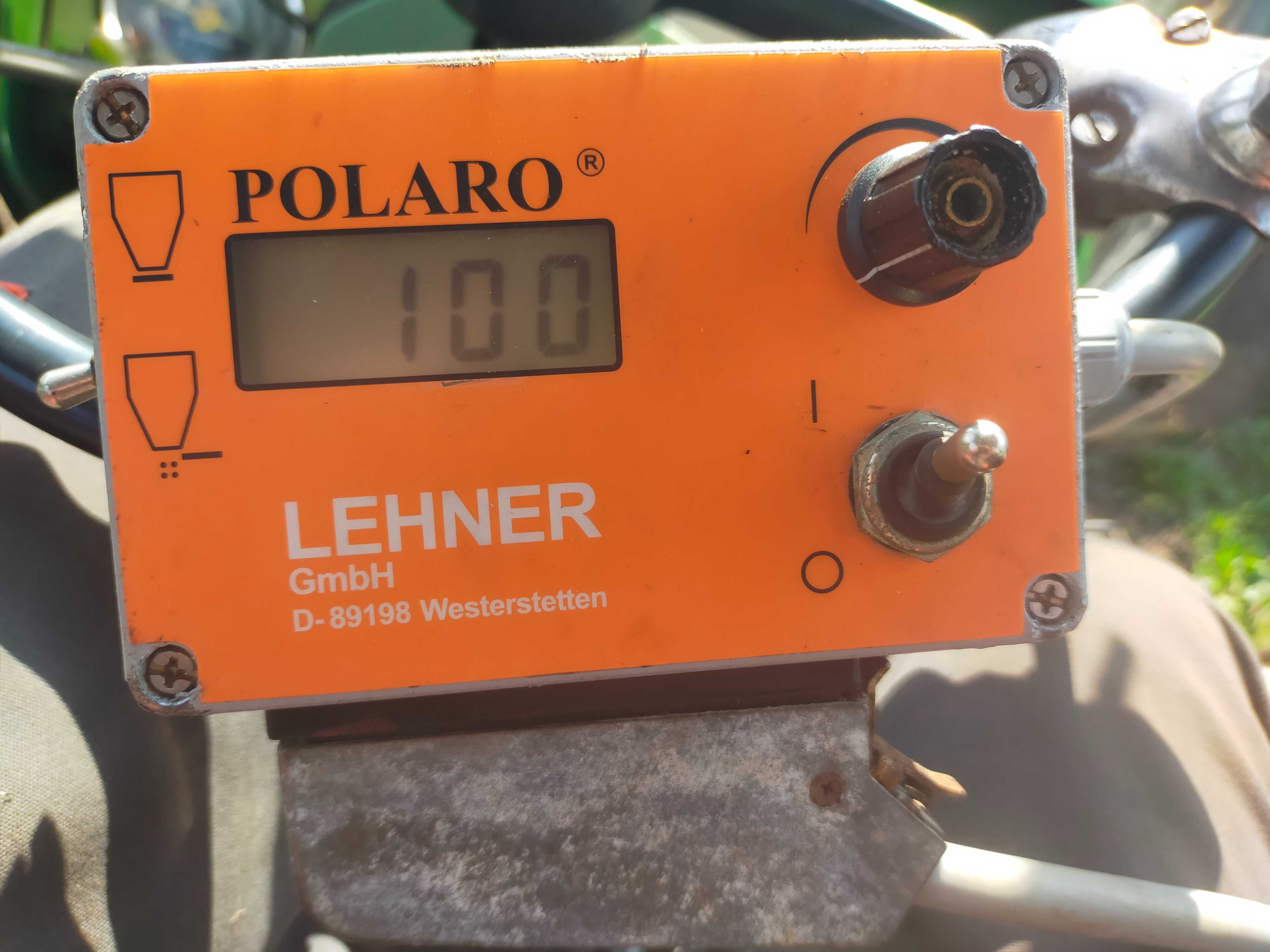 Rozsiewacz LEHNER siewnik poplonów nawozu piasku soli 12 Volt