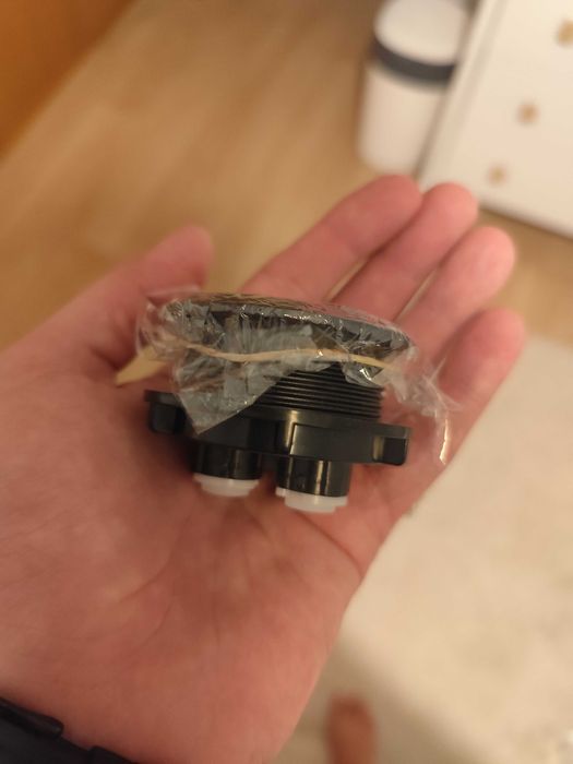 Botão sanita em preto