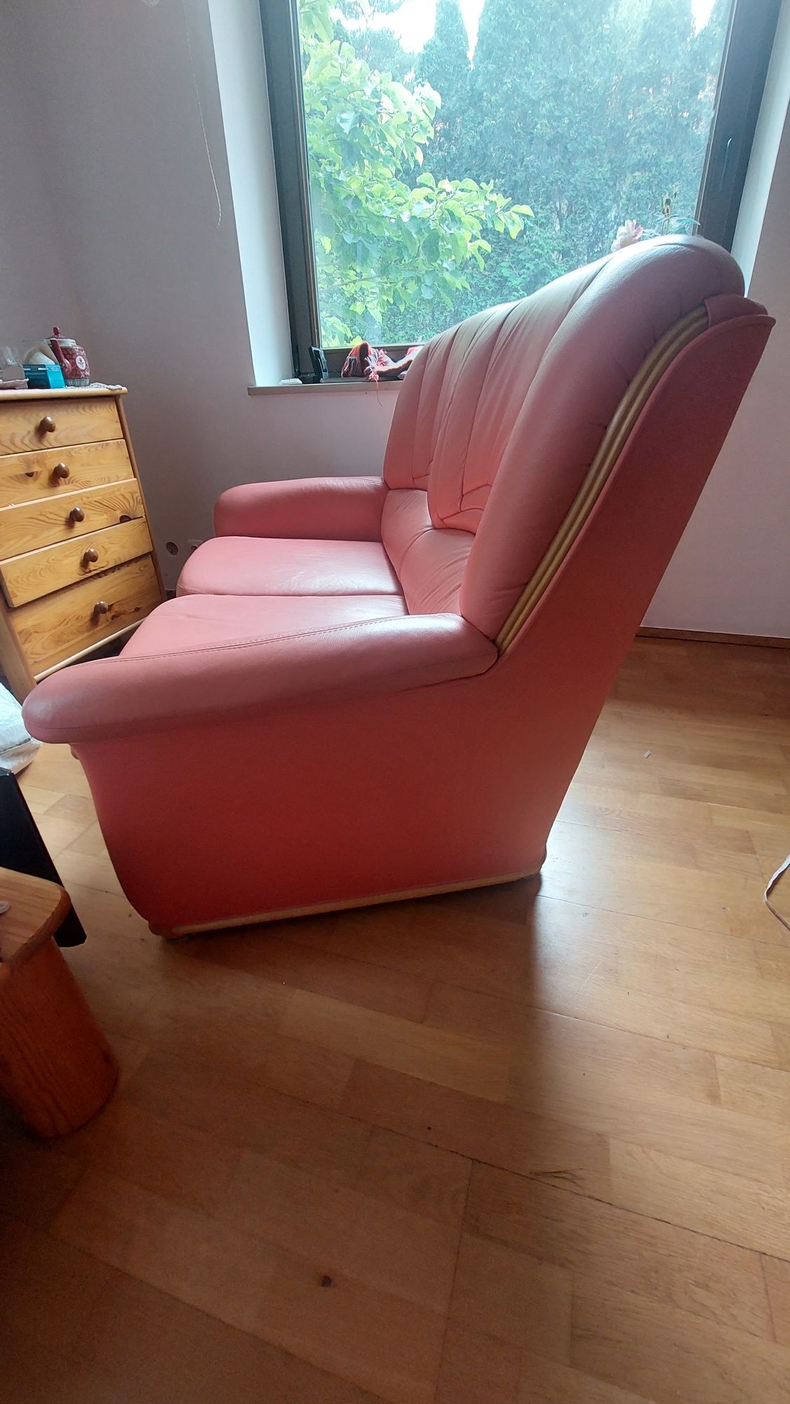 SKÓRZANA Sofa 2-osobowa różowa