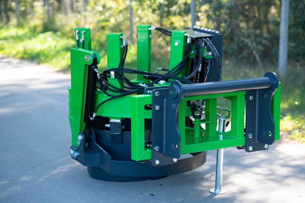 Przesadzarka do drzew i krzewów PD Premium z hydraulicznym skrętem