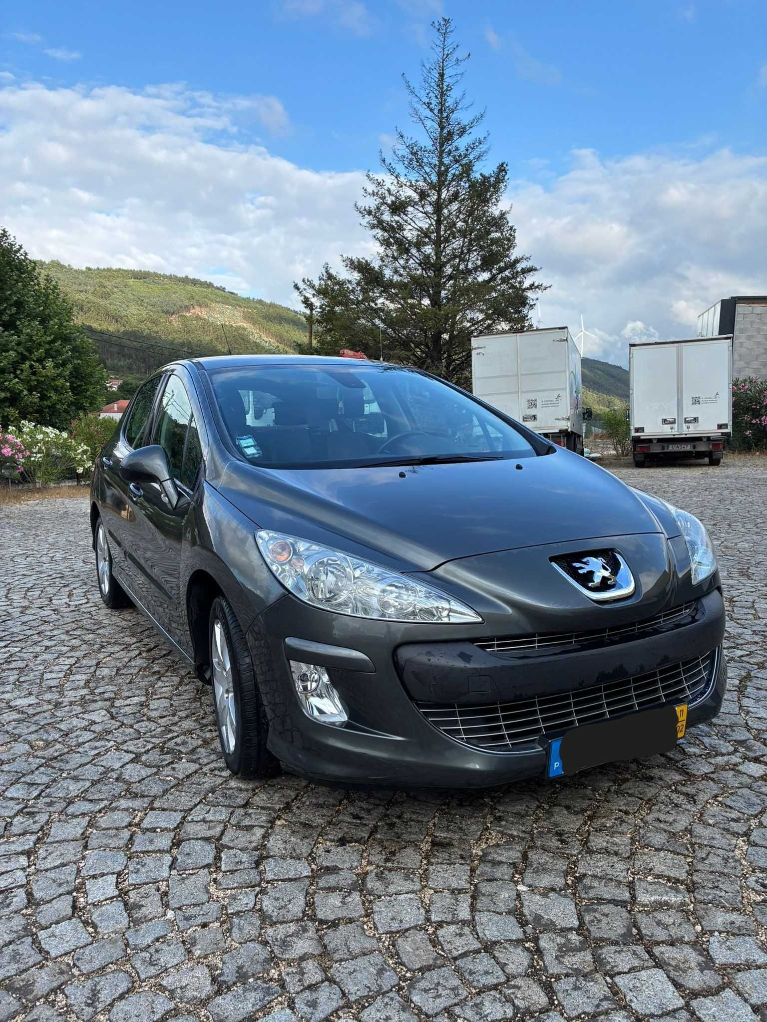 Peugeot 308 1.6 Gasolina - 2011 | Muito Bom Estado