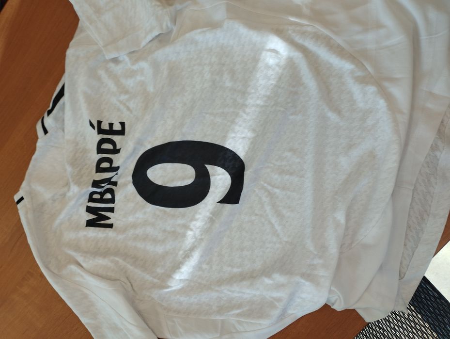 Koszulka Realu Madryt 24/25 Home Authentic