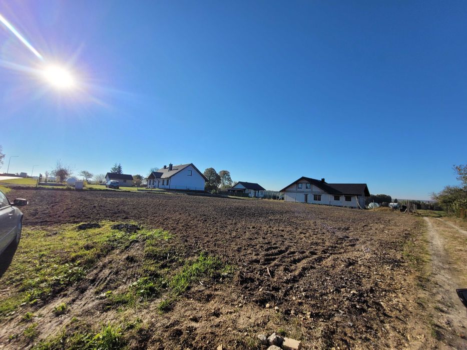 Sprzedam działkę budowlaną 14arów Podzamcze, blisko ŚWIDNIKA !