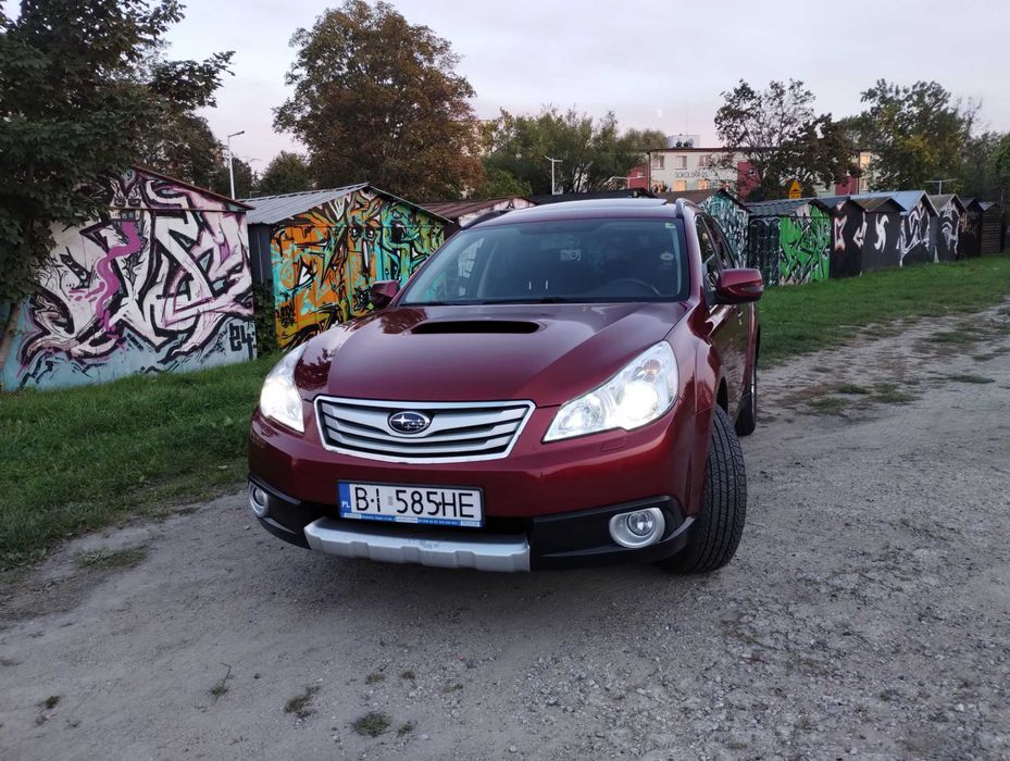 SUBARU OUTBACK 2010/11  bezwypadkowy salon PL