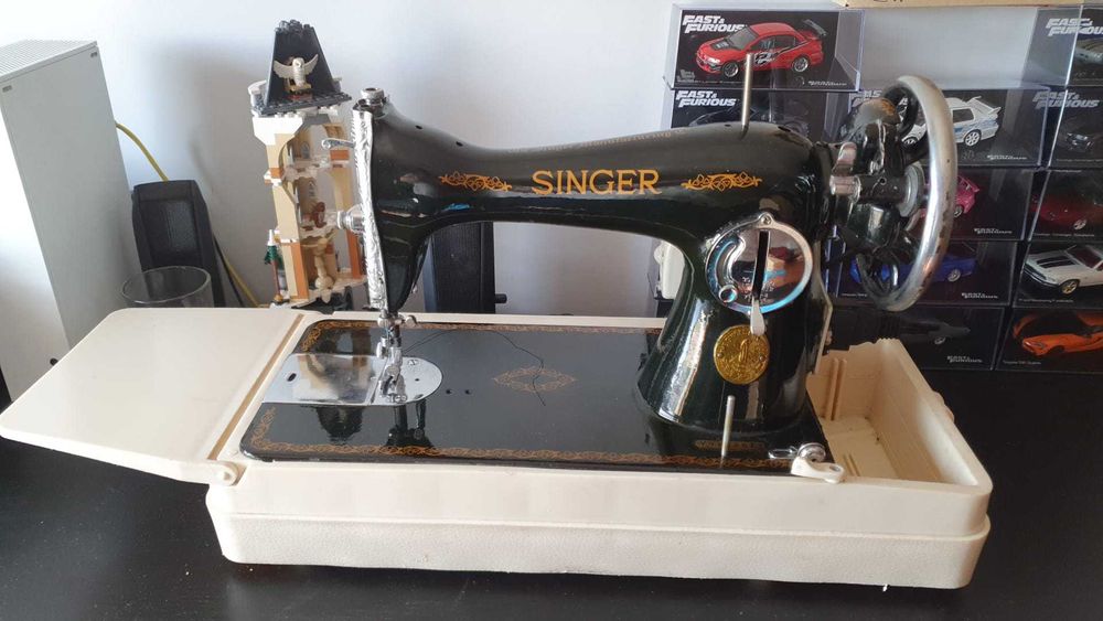 Maquina de costura singer doméstica