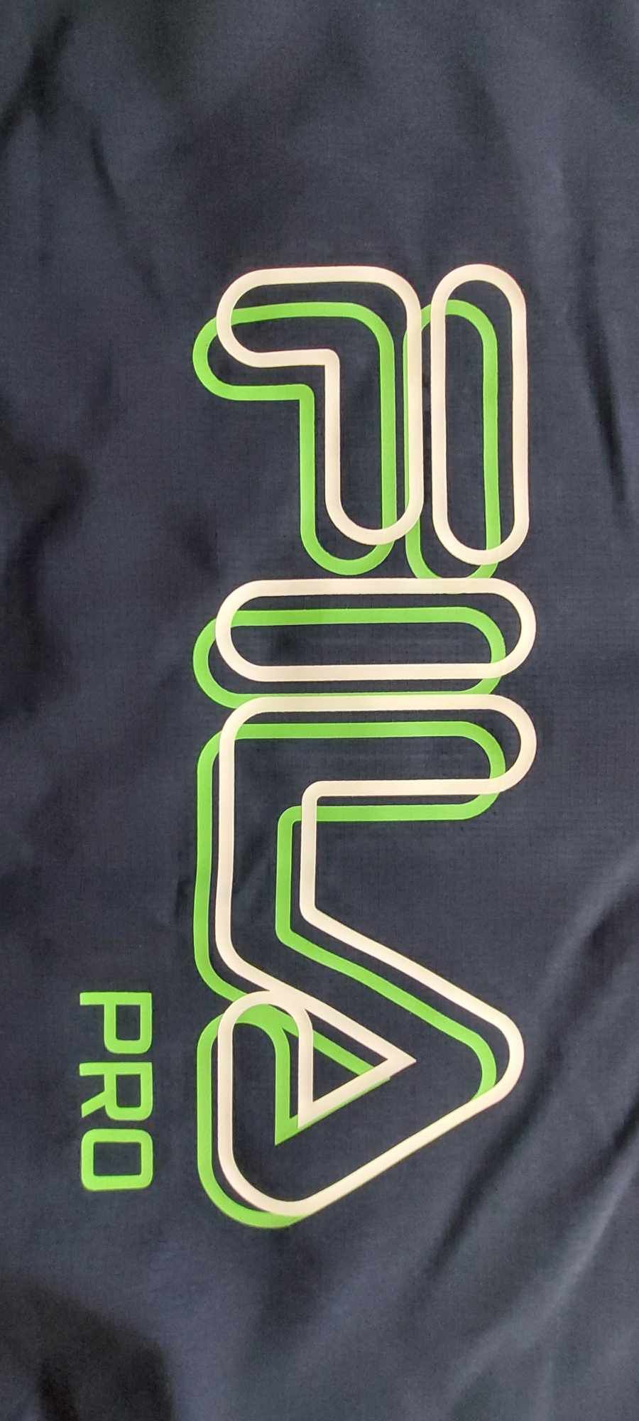 Вітровка Fila. Нова.