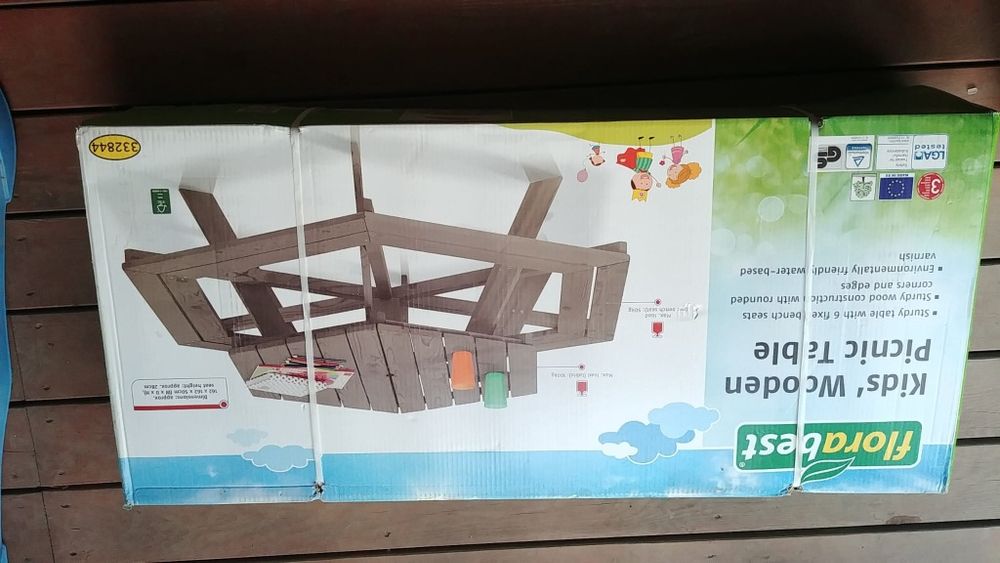 Nowy drewniany stolik dla dzieci - Lidl