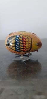 brinquedo de lata
