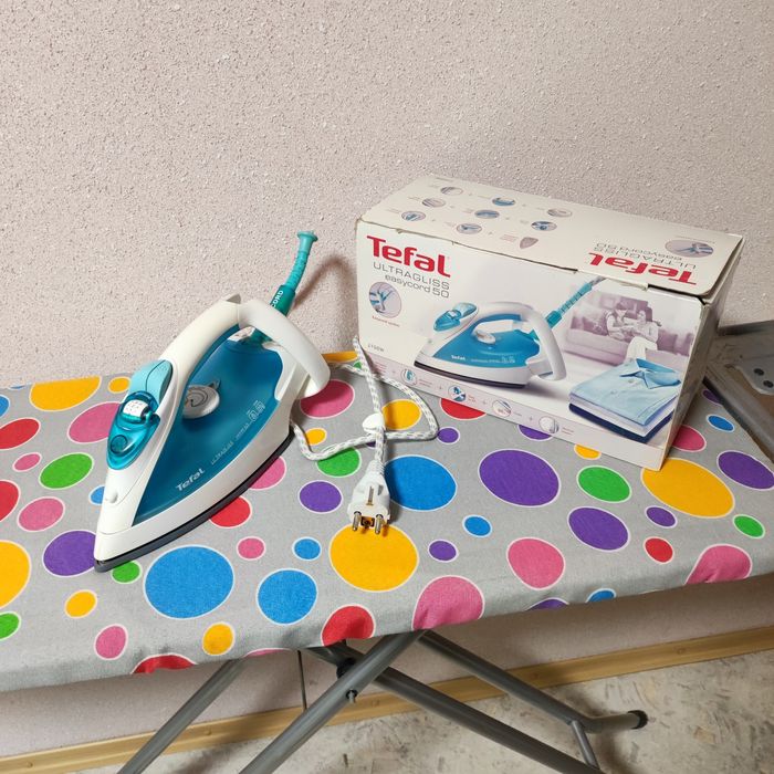Праска TEFAL ultragliss easycord 50 з паром 2100 Вт Утюг