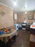 Продам  газифицированный дом с удобствами.  Есть флигель. Сертификат +