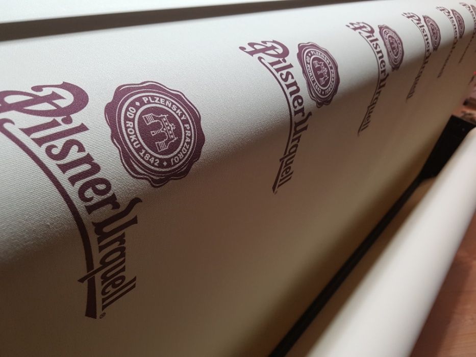 Druk wielkoformatowy, reklamy, tablice reklamowe, oklejanie okien szyb