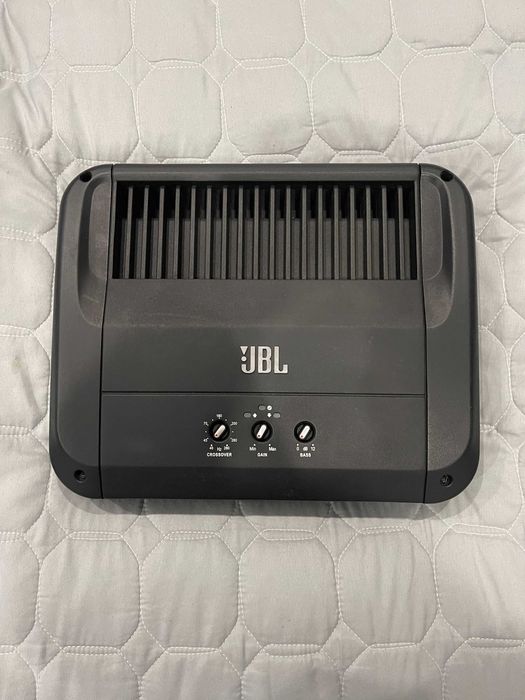 1-канальный усилитель JBL GTO-751EZ