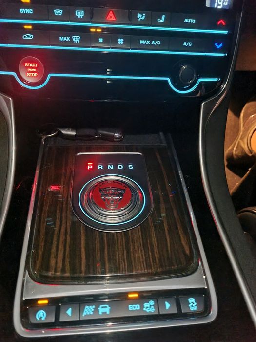 Jaguar xf 3.0 s (supercharged)