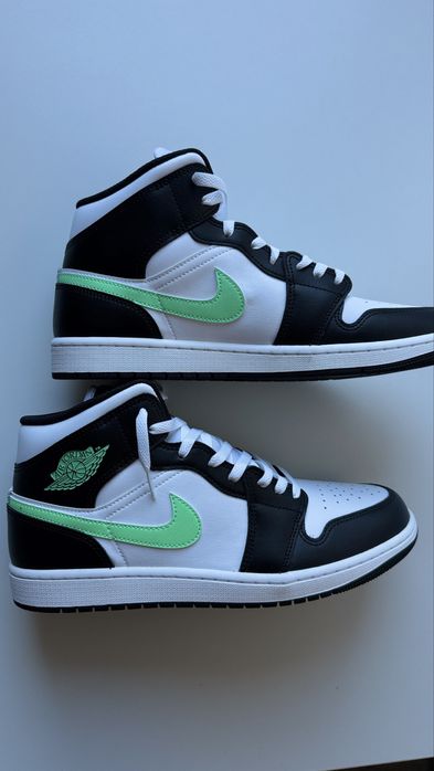 Nowe Nike Air Jordan 1 Mid „Green Glow” rozmiar 45.5 wkładka 29.5 cm