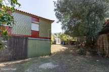 Moradia Individual T3, inserida numa área total de terreno de 600m2
