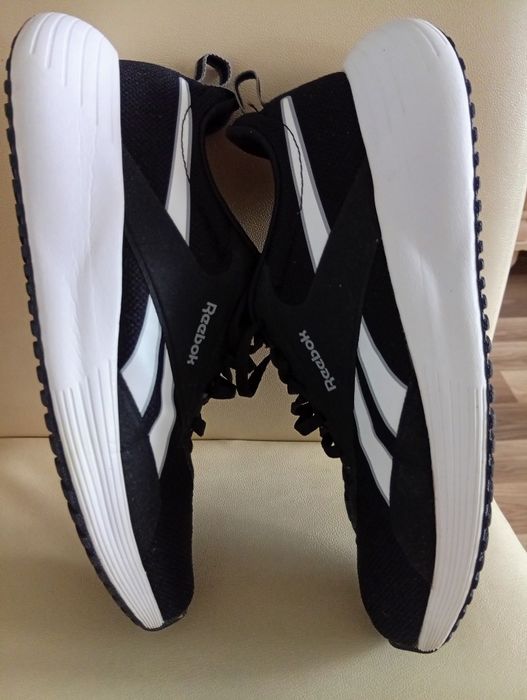 Sprzedam buty Reebok Lite Plus 40