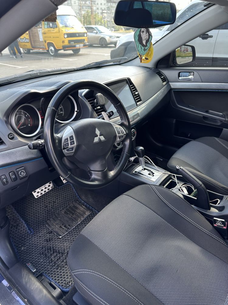 Mitsubishi Lancer х 2.0