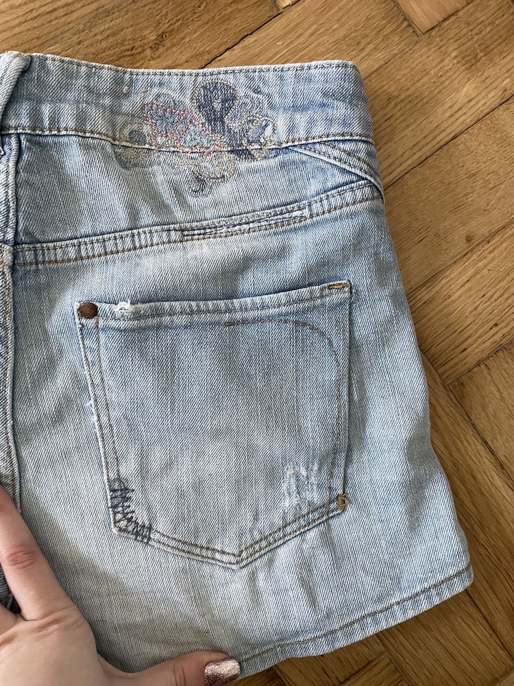 Krótkie spodenki jeansowe 170 H&M