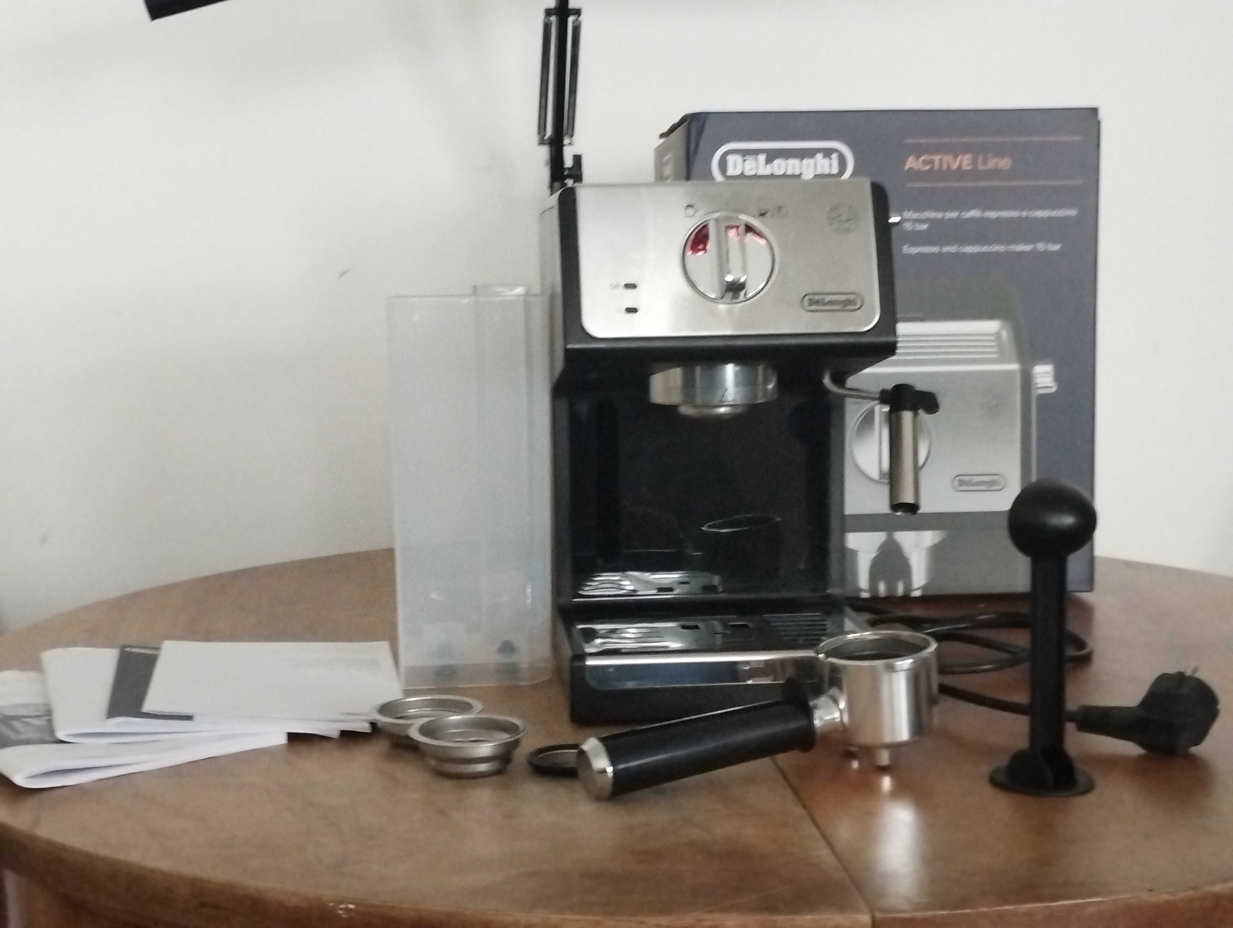 Ekspres do kawy DeLonghi na gwarancji