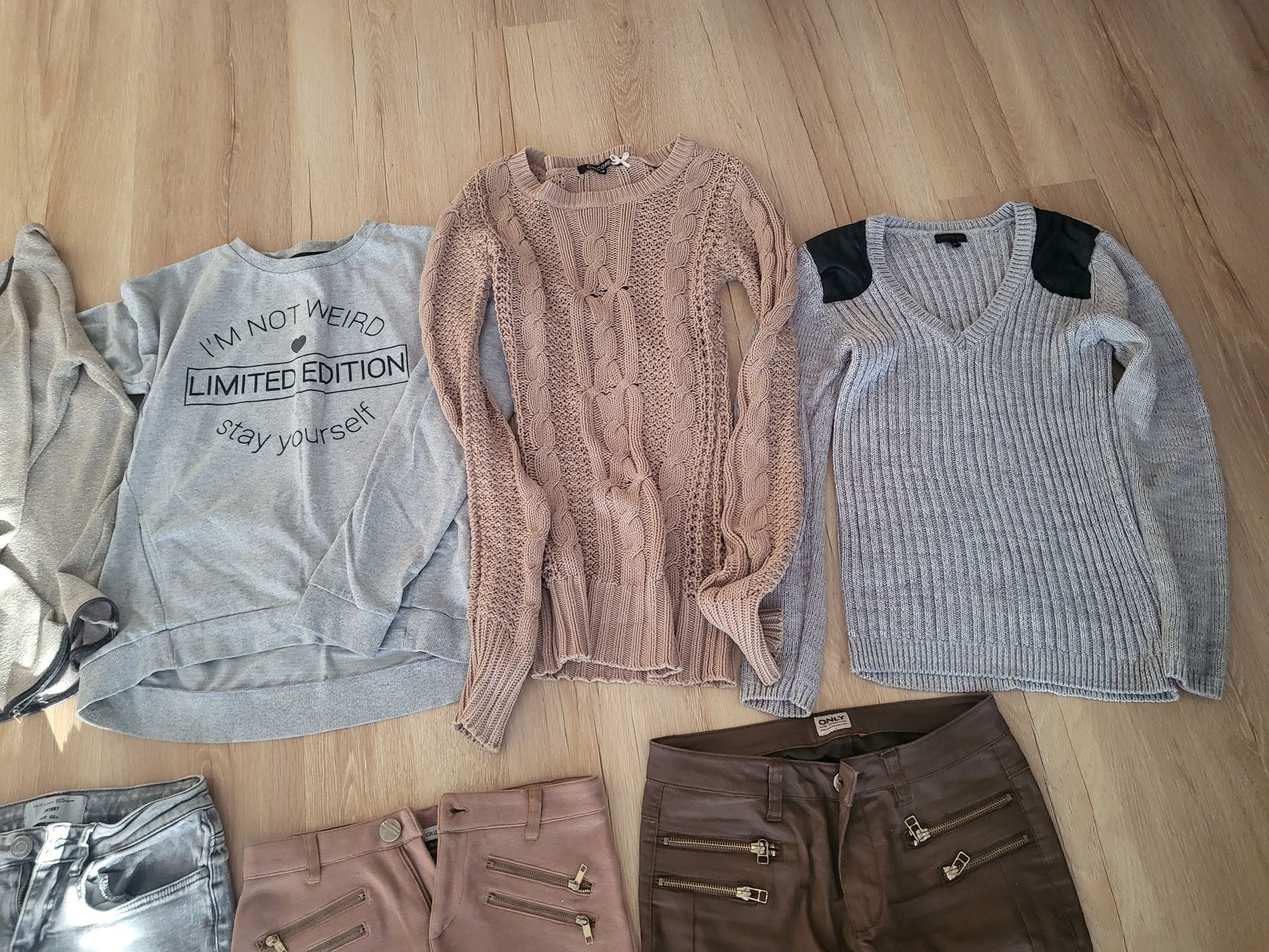 Zestaw spodnie jeansowe bluzka bluza sweterek sweter s