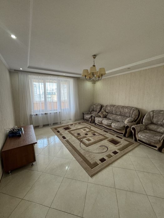 Продається 2к квартира в центрі міста