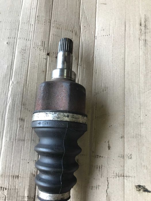 Полуось привод шрус Peugeot 307 \ Citroen C4 1.4 1.6 (ЛІВА)