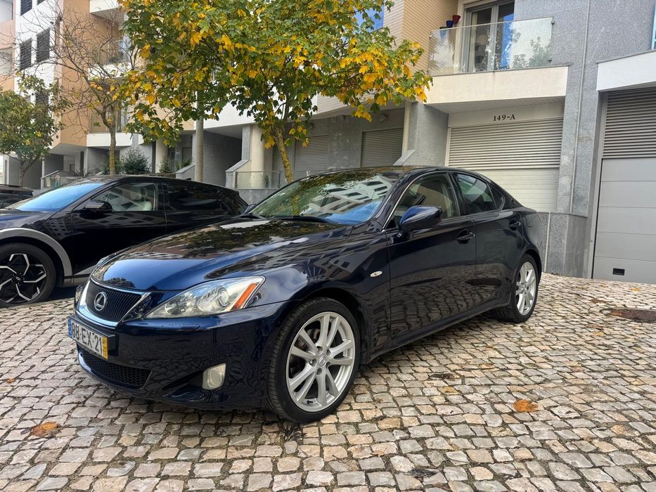 Lexus is 220d 177 cv diesel Nacional impecável !