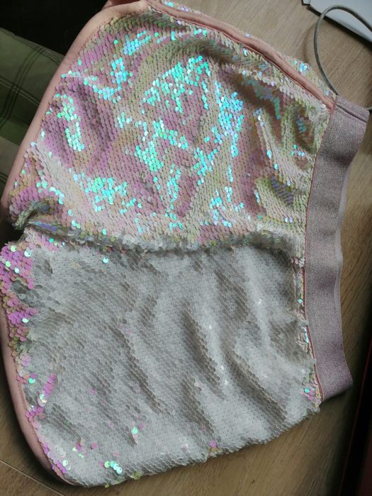 Belle du Jour krótkie spodenki z cekinami