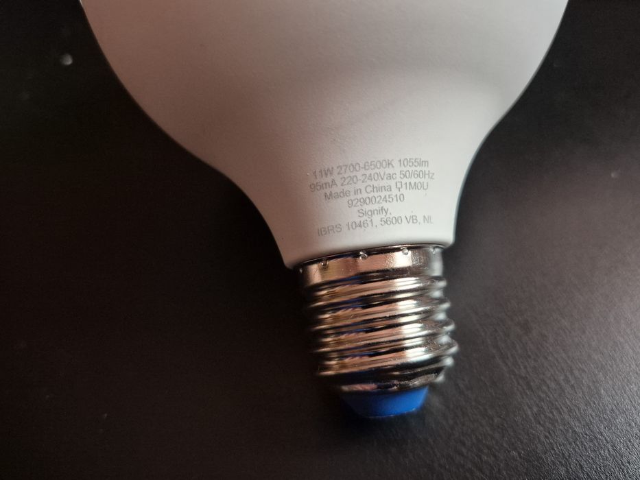 Żarówki WIZ Wi-Fi E27 (zestaw: kolor + biała) 11W=75W