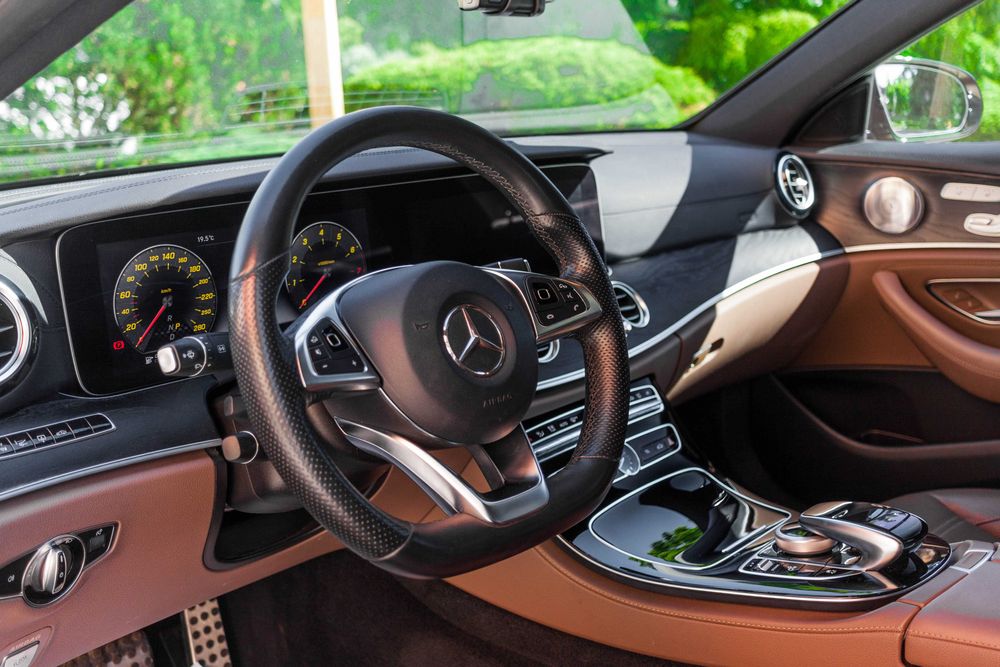 Mercedes E43 AMG Samochód na ślub, wesele, wynajem - samochodowe-love