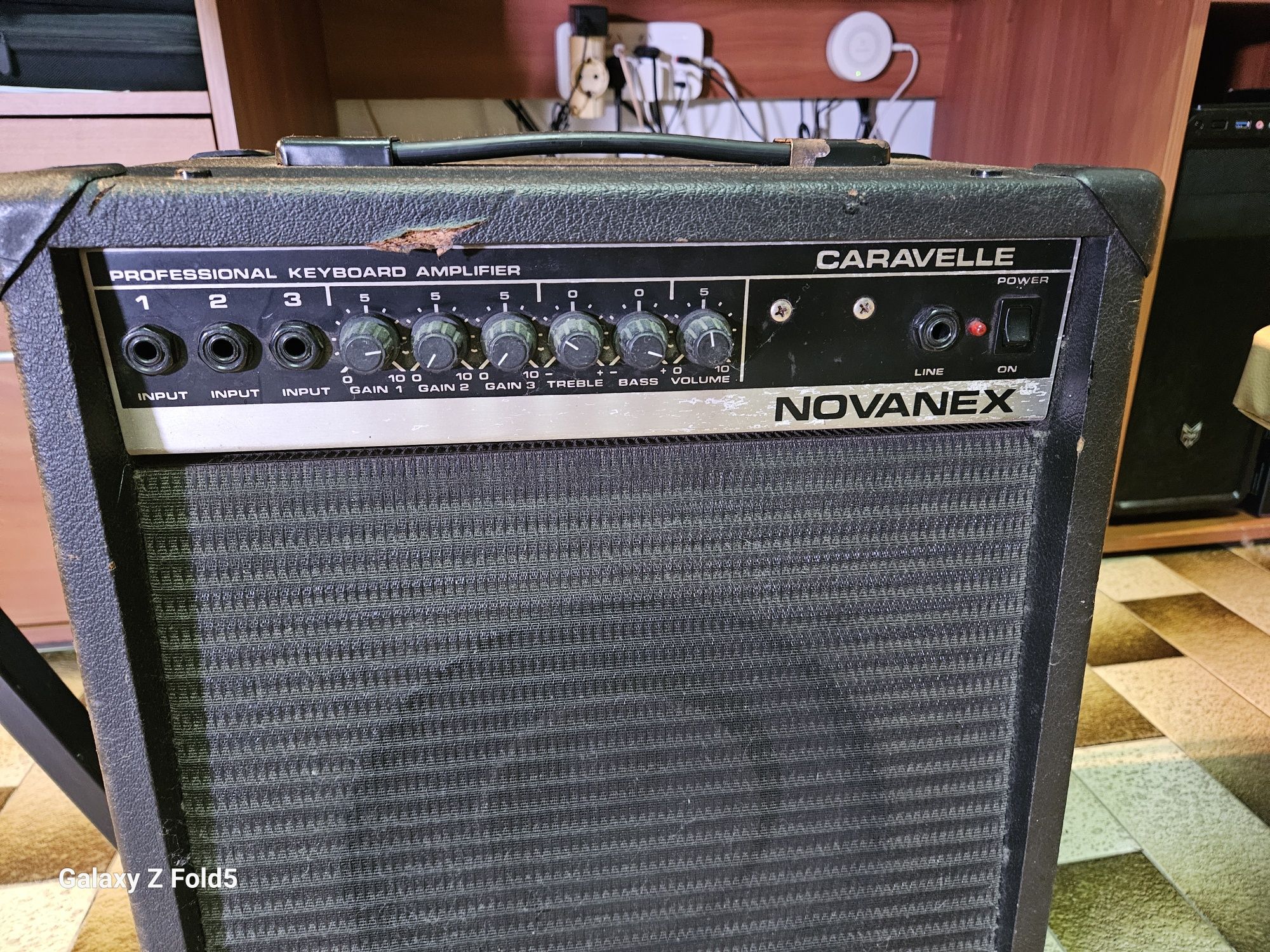 Workstation Roland XP 80 com imensos extras