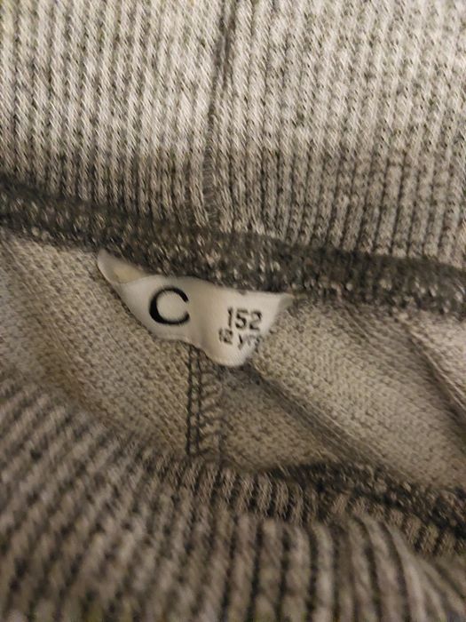 Spodnie dresowe CUBUS rozm. 152 cm