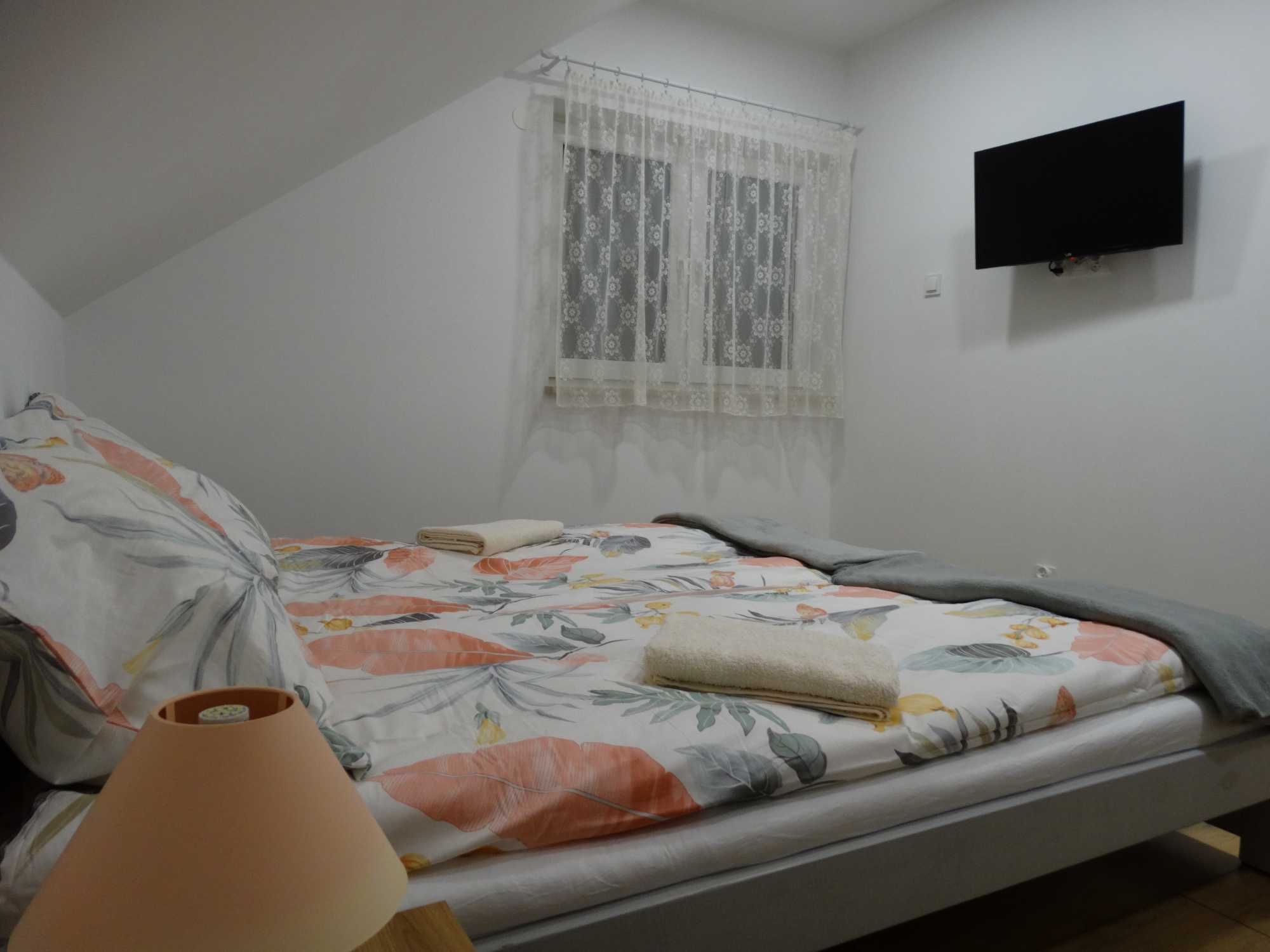 Noclegi, pokój na dobę, do wynajęcia - Rzeszów, ul. Załęska, 2 osoby =