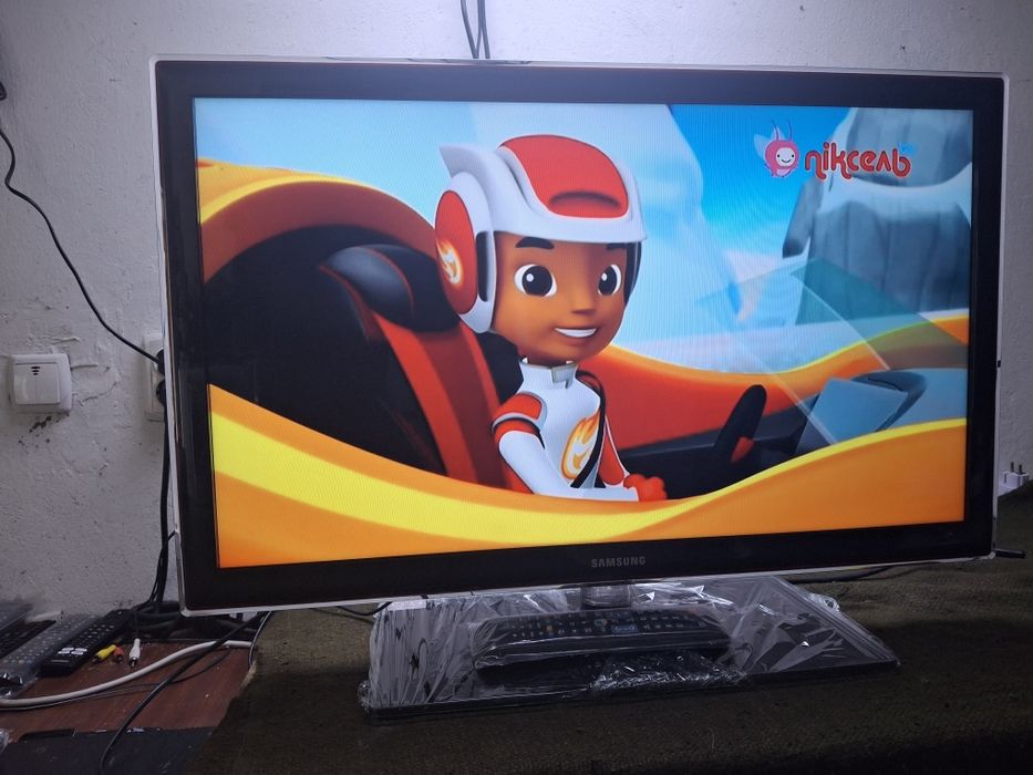 Samsung 32" - 82см інтернет LAN S2,   Телевізори опт і роздрі