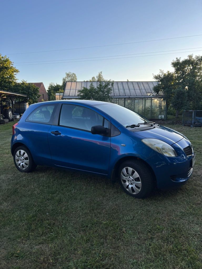 Toyota Yaris 1.0 Polecam