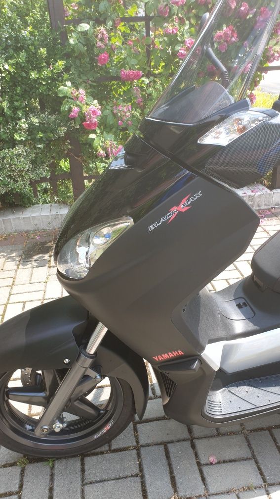 Yamaha Balck Max Xmax 125 jak 250  Zadbana !!!