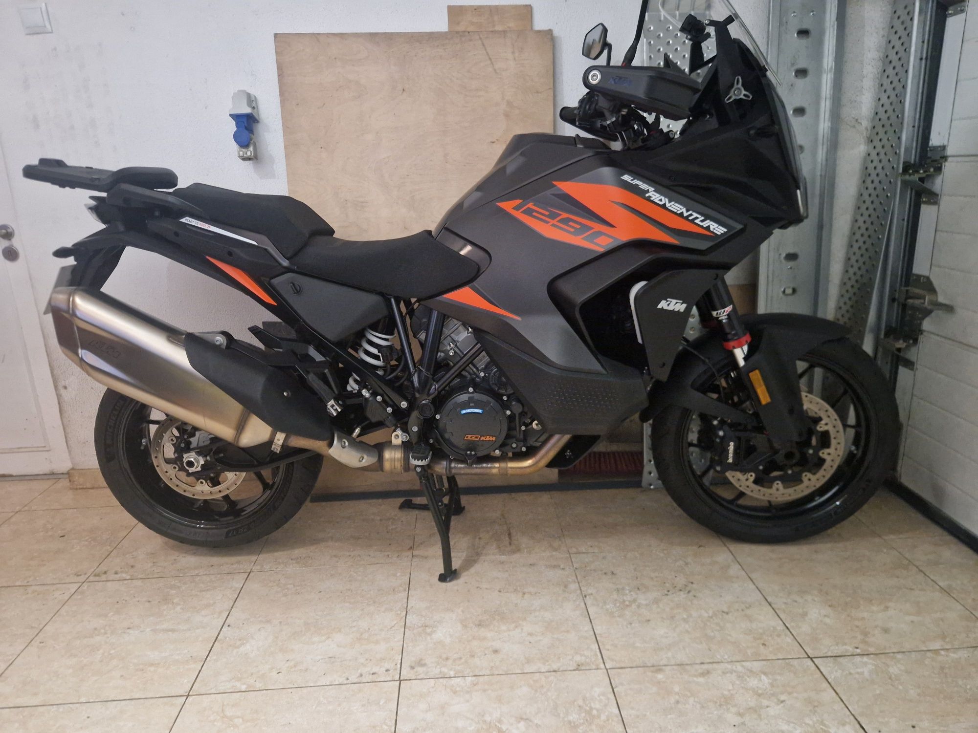 KTM 1290 super adventure s 2021 tech pack