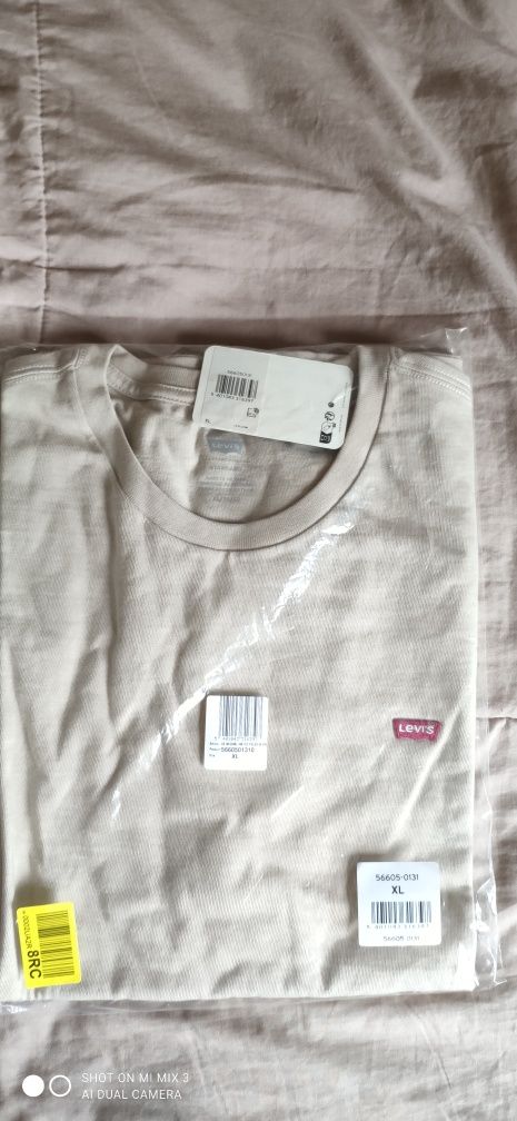 Levi's piaskowy t-shirt rozm XL
