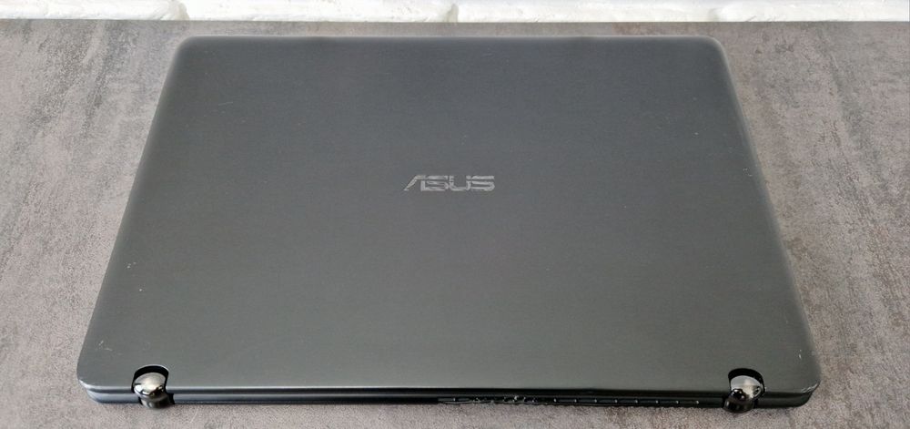 Ноутбук Игровой  Asus  i7-7500/12/256/NVIDIA